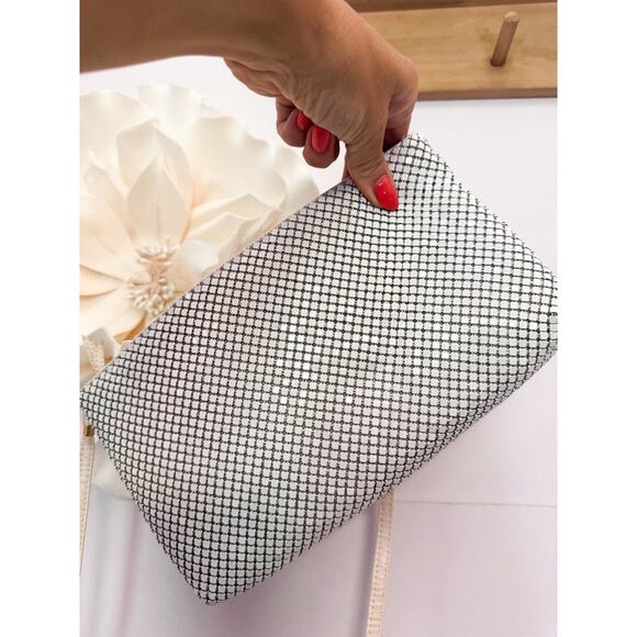 Whiting and Davis Vintage White Beaded Evening Bag Purse - Picture 5 of 5